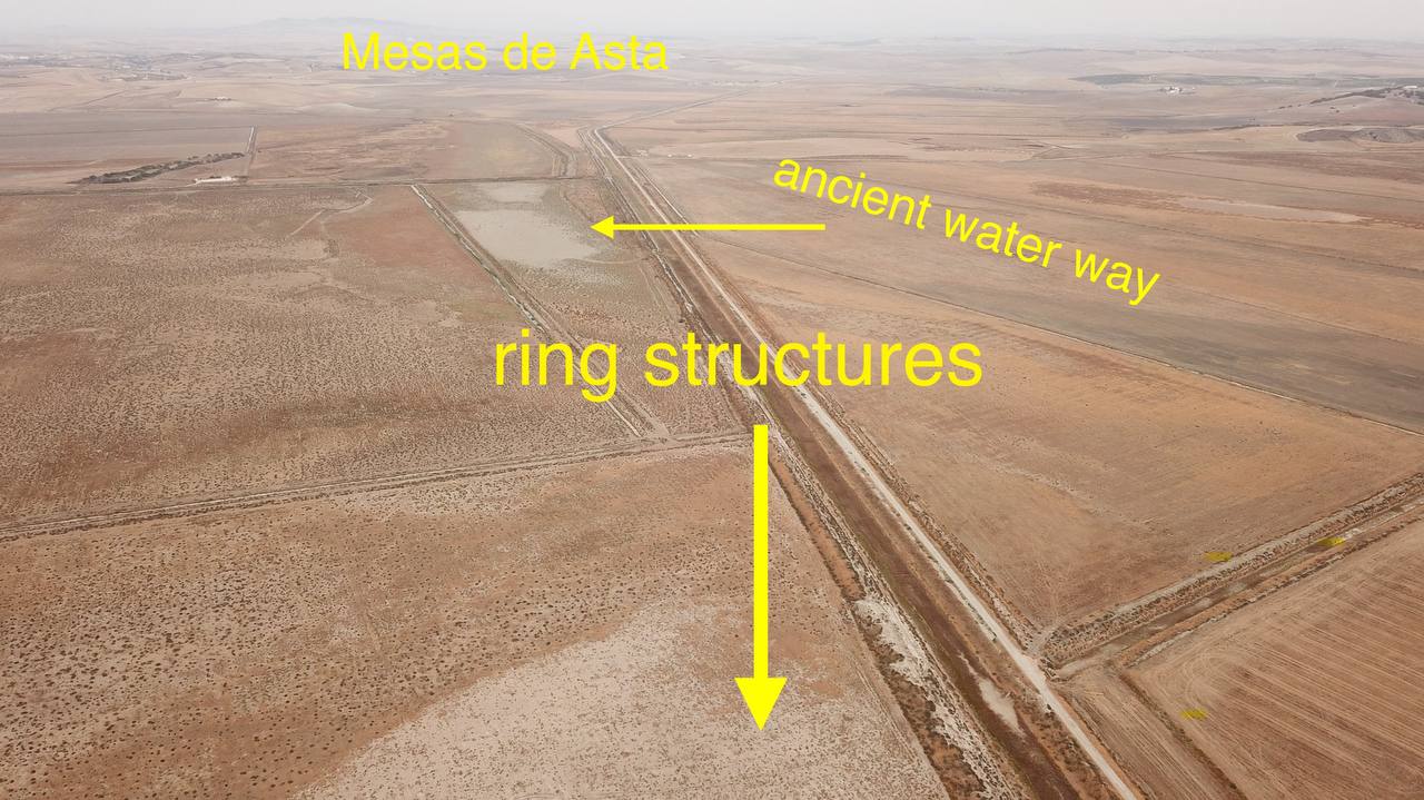 View towards Mesas de Asta